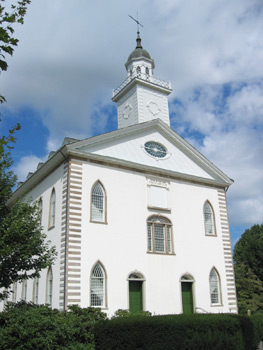 Starting on March 25, tours of the Kirtland Temple will be led by missionaries of the Church of Jesus Christ of Latter-day Saints, which purchased the building and several other historic sites from Community of Christ. Photo by John Hamer/Wikimedia/Creative Commons